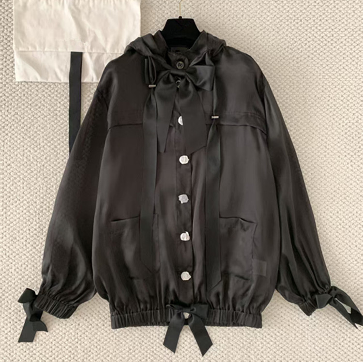 Clothing Style Winter - Completo da donna in seta con