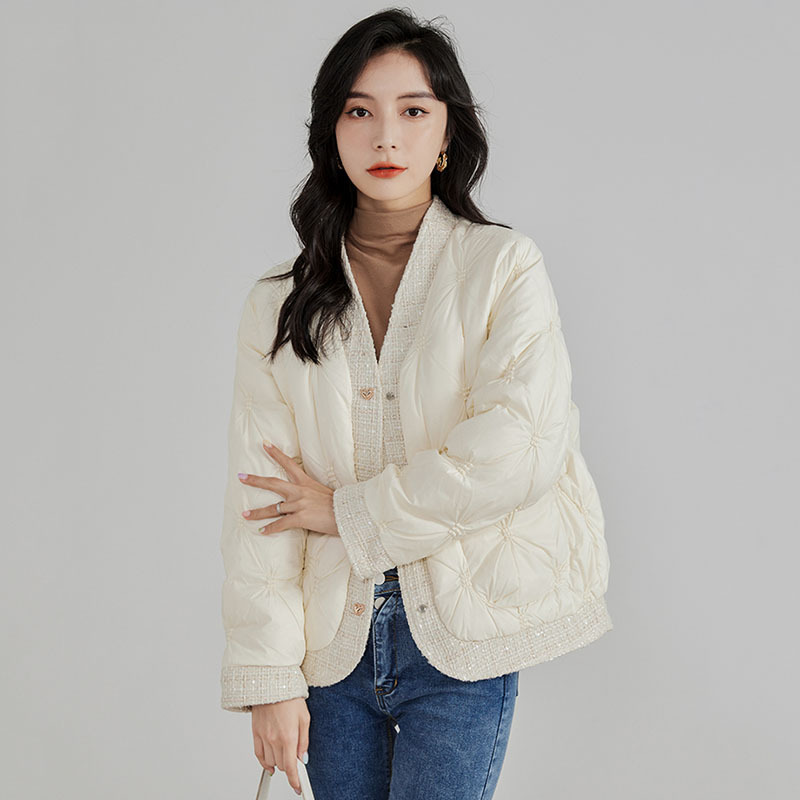 Winter Clothing Trends - Piumino autunno inverno con scollo a